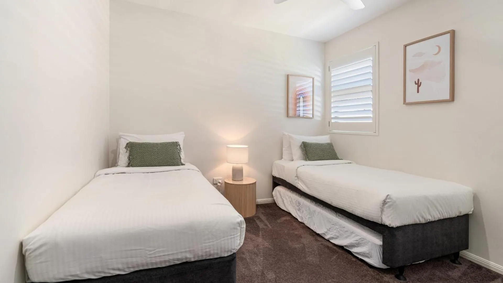 شقة Tranquil Tides Retreat - Coastal Waterfront Escape كالوندرا 0*,